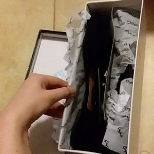 Wrap-up ballerina flats